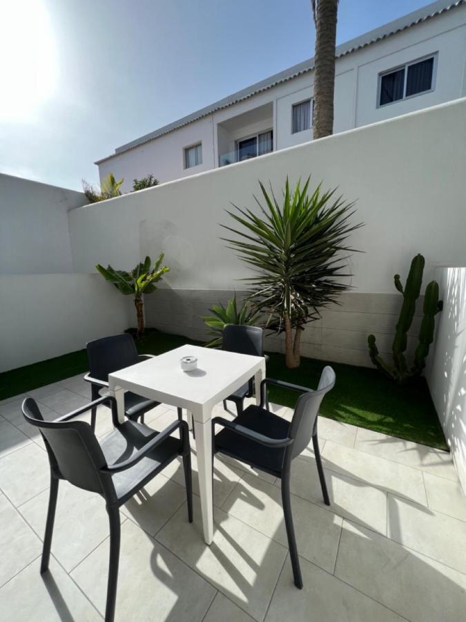Corralejo Bristol Terrace Apartment Con Giardino Privato Esterno Экстерьер фото